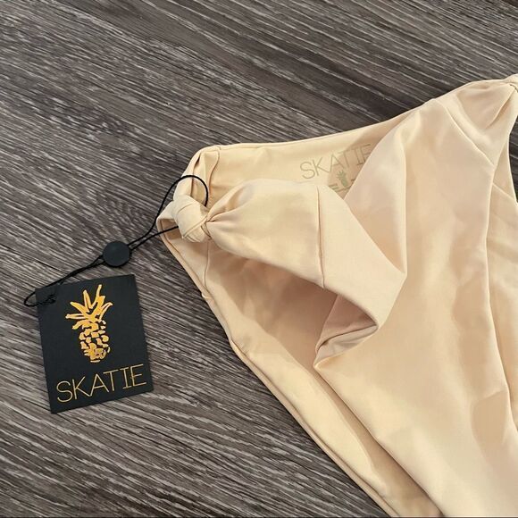 Skatie Yellow Bikini Bottom - Picture 3 of 9